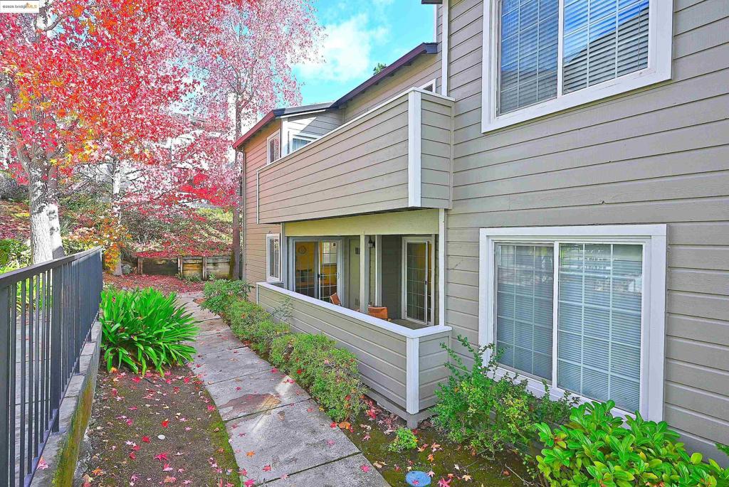 SHADOW WOODS - Residential