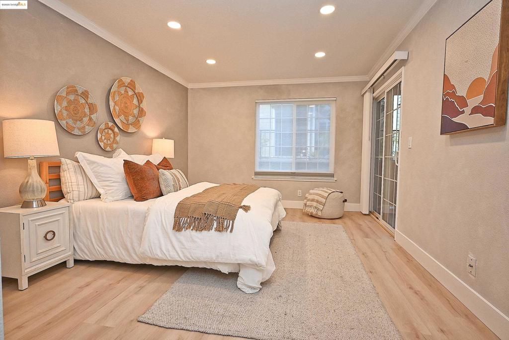 SHADOW WOODS - Residential