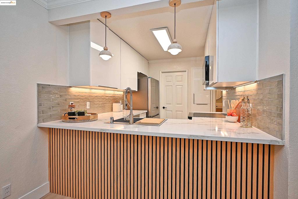 SHADOW WOODS - Residential