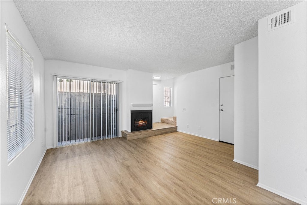 Search Homes 9346 Van Nuys 1