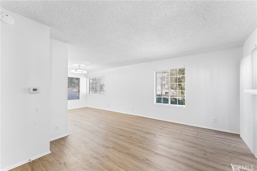 Search Homes 9346 Van Nuys 1