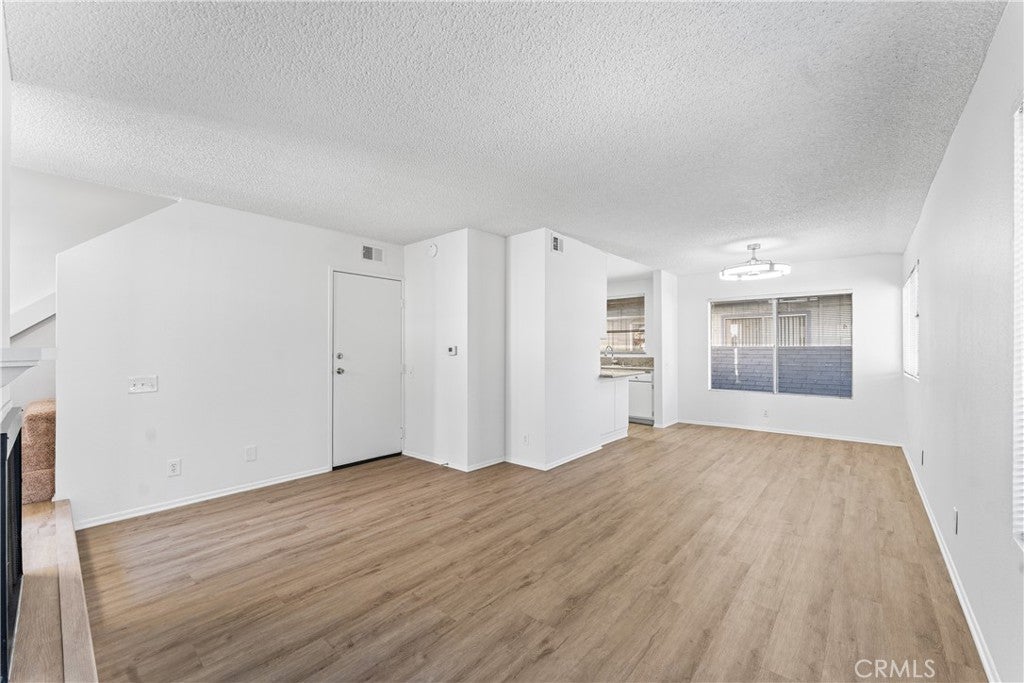 Search Homes 9346 Van Nuys 1