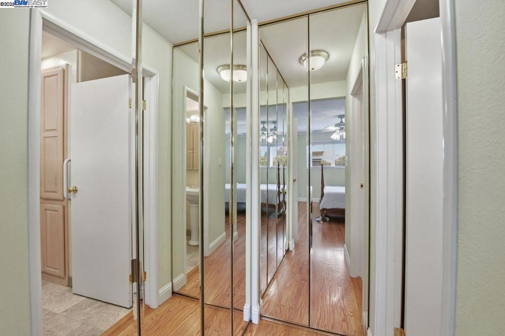 WASHINGTON MANOR - Residential