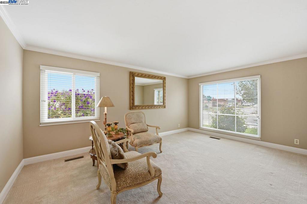 WASHINGTON MANOR - Residential