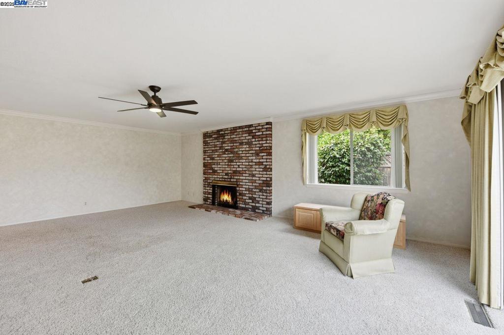 WASHINGTON MANOR - Residential