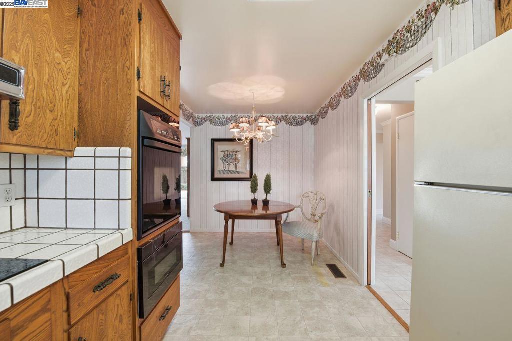 WASHINGTON MANOR - Residential