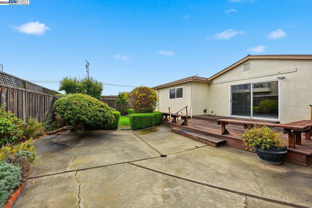 WASHINGTON MANOR - Residential