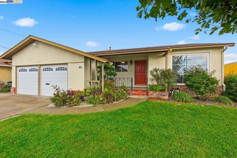 Photo of 15596 Tilden St St, San Leandro, CA 94579 (MLS # 41115904) Photo of 15596 Tilden St St, San Leandro, CA 94579 (MLS # 41115904)