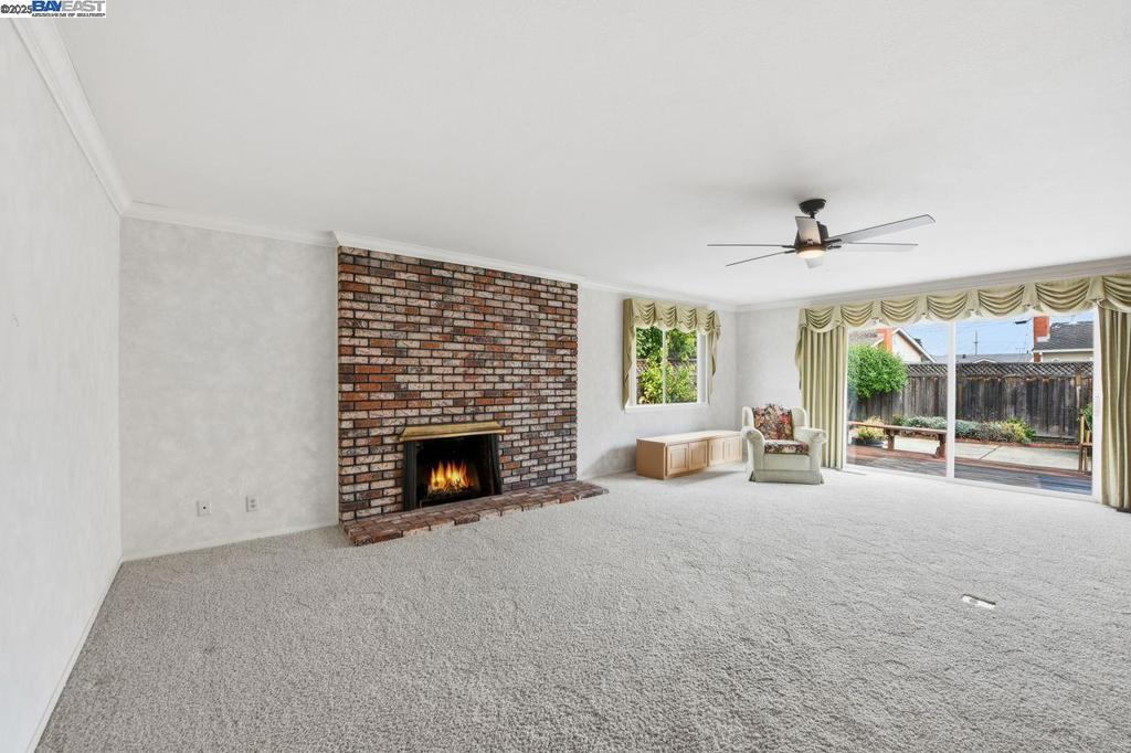 WASHINGTON MANOR - Residential