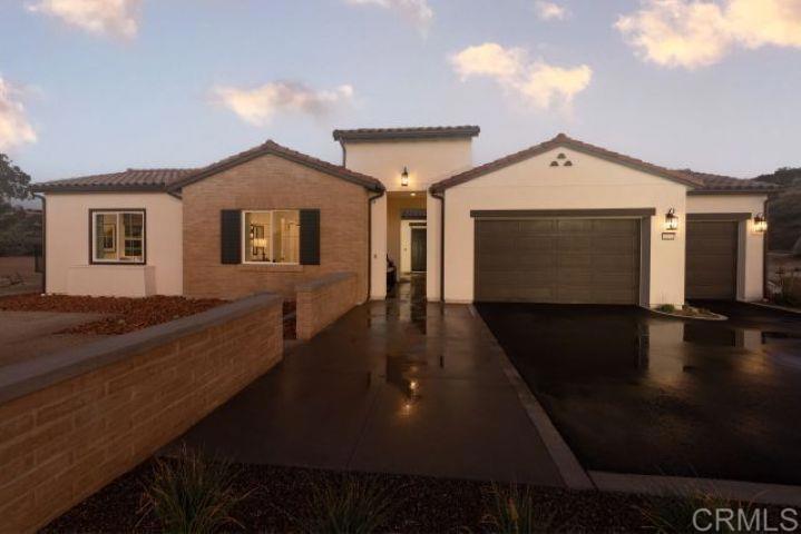 2570 Woodland Heights Glen Gln