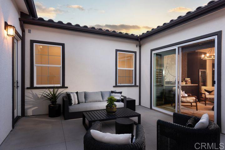 2570 WOODLAND HEIGHTS GLEN