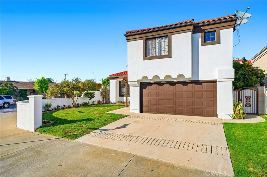 1129 Dahlia Way