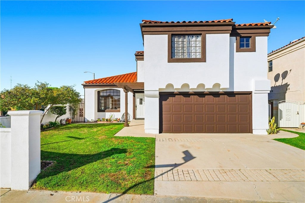 1129 Dahlia Way