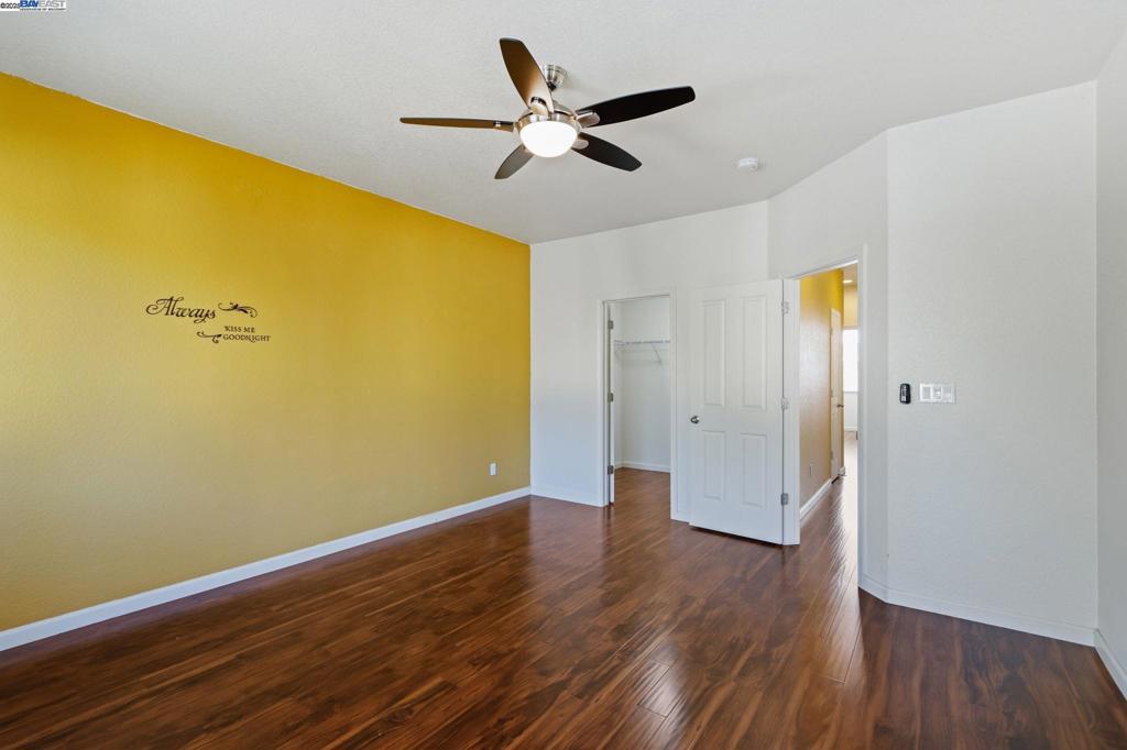 RAVENSWOOD - Residential