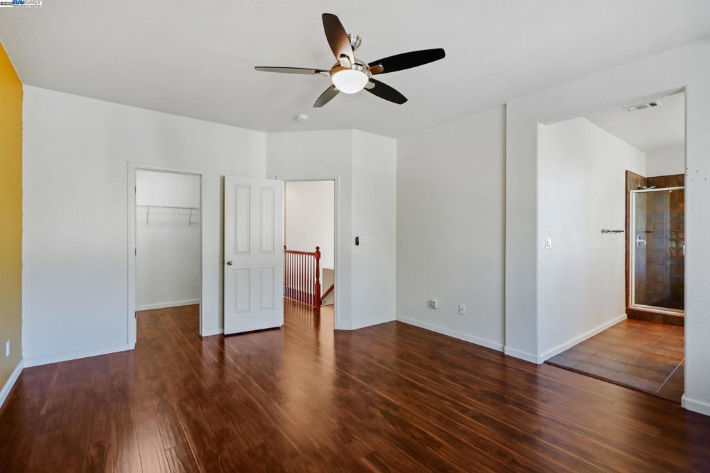 RAVENSWOOD - Residential