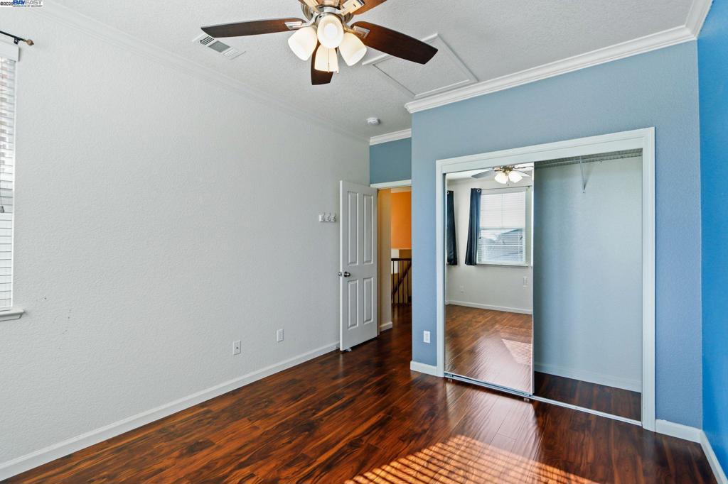 RAVENSWOOD - Residential