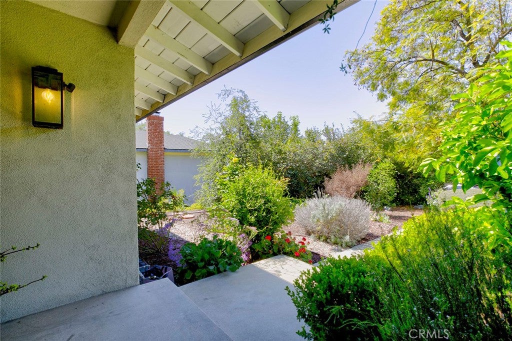 650 Sierra Meadows