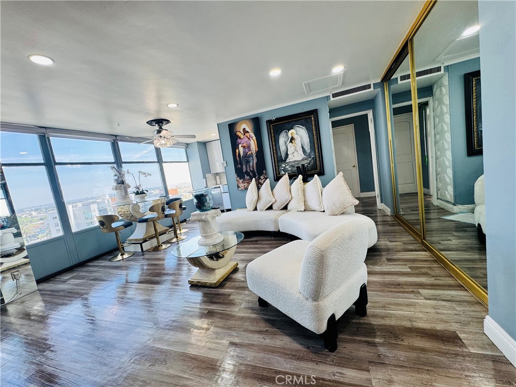 100 Atlantic Avenue 1012