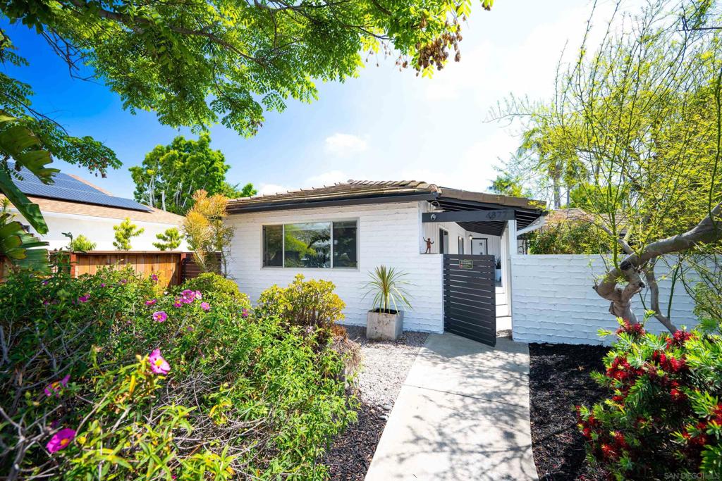 4877 Lorraine Dr