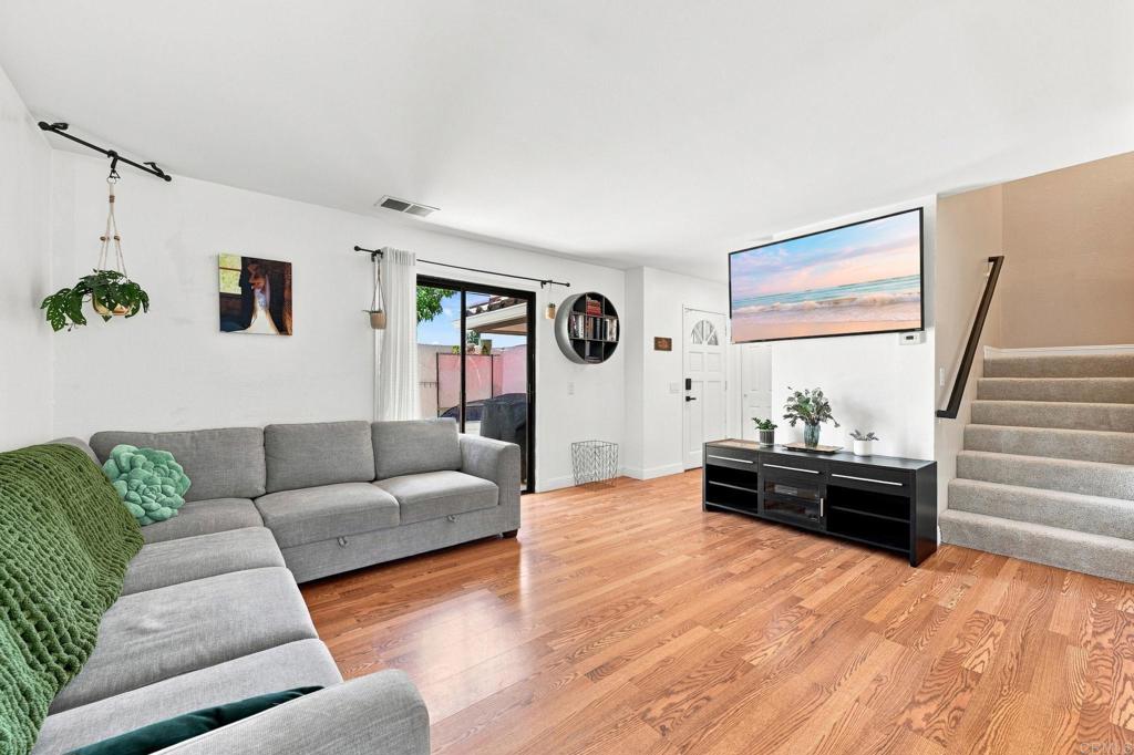 320 Grapevine Rd 2