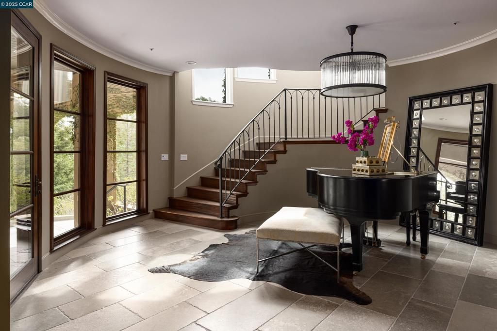 listing image 130721766513655367988