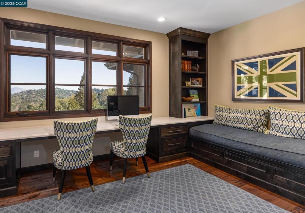 listing image 130729191304975733997