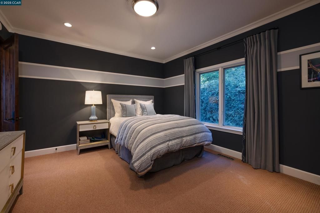 listing image 130728195655334254513
