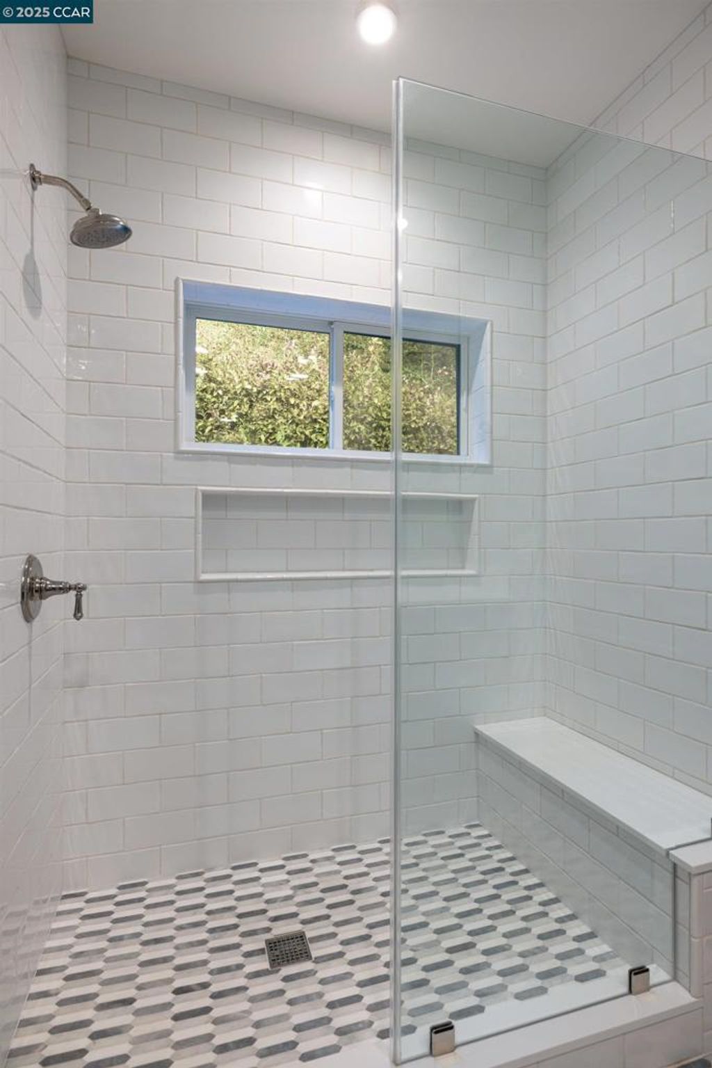 listing image 130725414483790185105