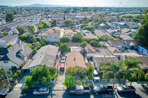 Photo of 1845 Dawson Avenue, Signal Hill, CA 90755 (MLS # PW25165972) Photo of 1845 Dawson Avenue, Signal Hill, CA 90755 (MLS # PW25165972)