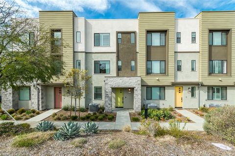 Photo of 26938 Tanager Lane, Valencia, CA 91381 (MLS # CV26042806)