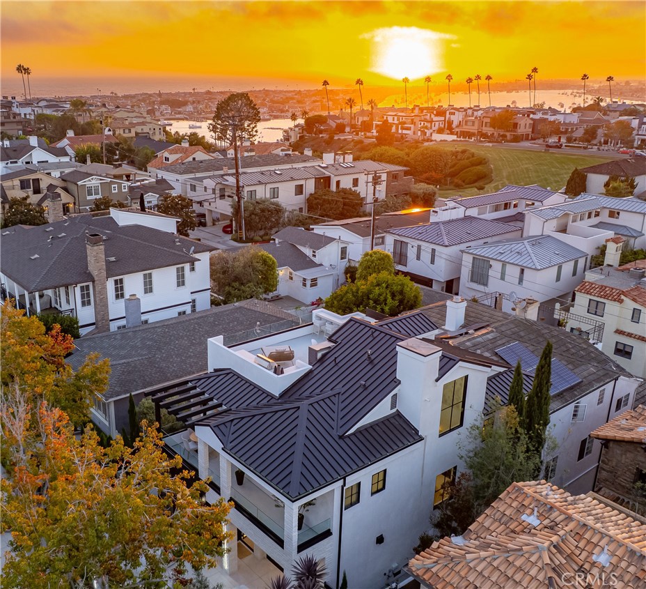 Corona del Mar South of PCH (CDMS) - Residential