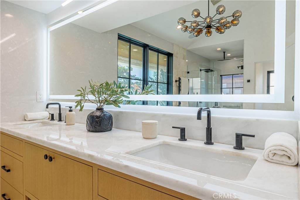 Corona del Mar South of PCH (CDMS) - Residential