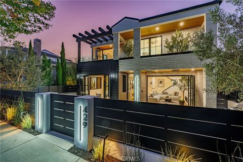 429 Dahlia Ave Corona Del Mar CA 92625