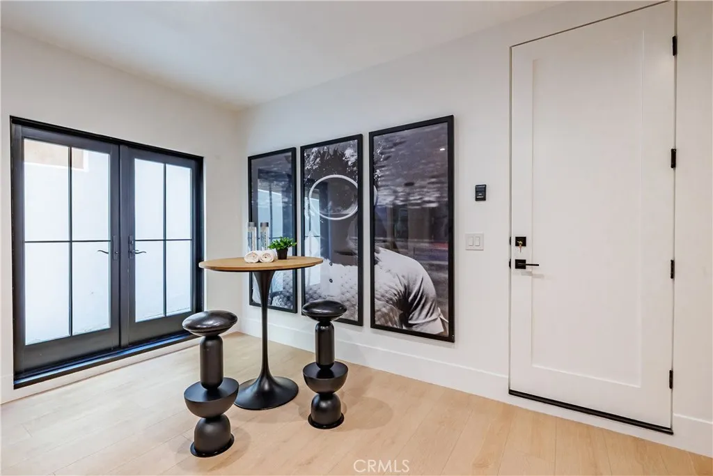 Corona Del Mar, California 92625, United States, 4 Bedrooms Bedrooms, ,7 BathroomsBathrooms,Residential,Active,220433