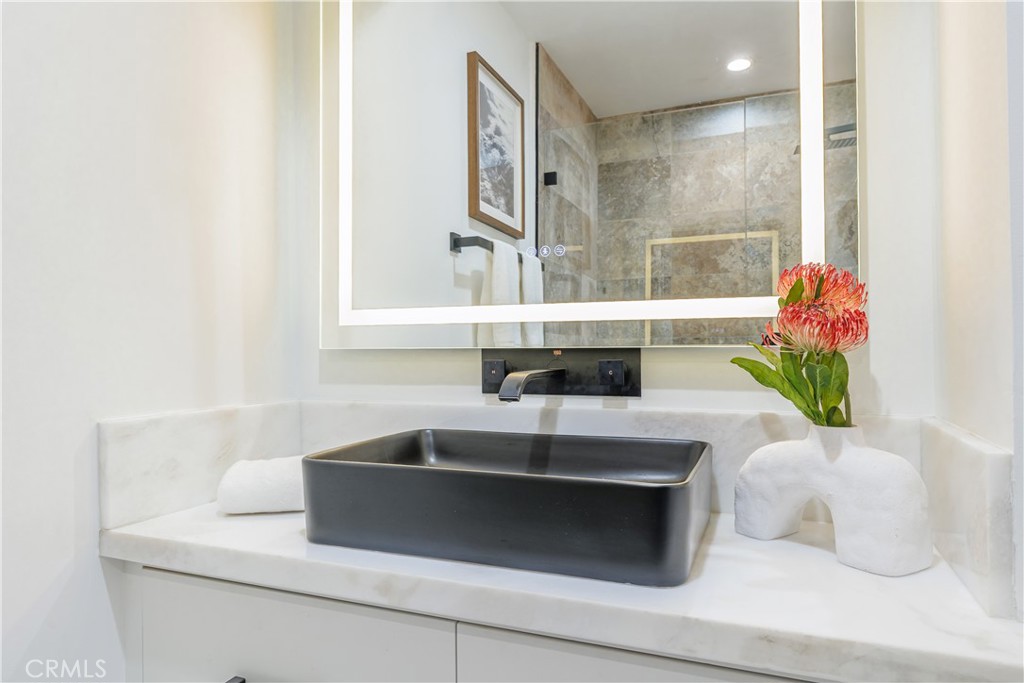 Corona del Mar South of PCH (CDMS) - Residential