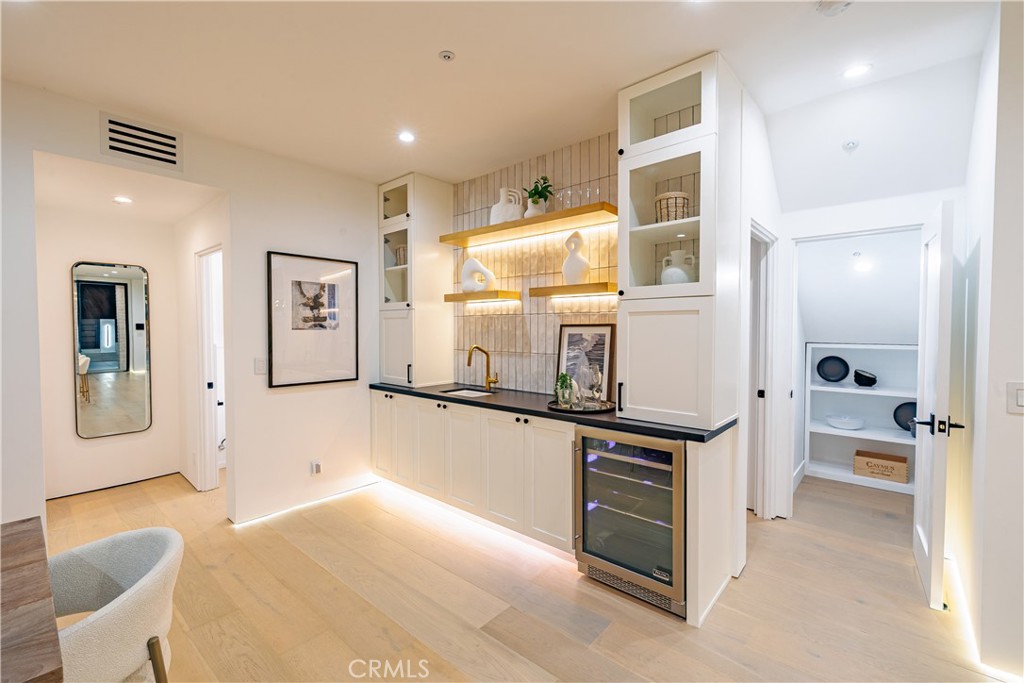 Corona del Mar South of PCH (CDMS) - Residential