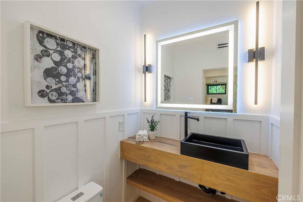 Corona del Mar South of PCH (CDMS) - Residential