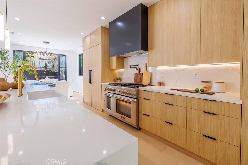 Corona del Mar South of PCH (CDMS) - Residential