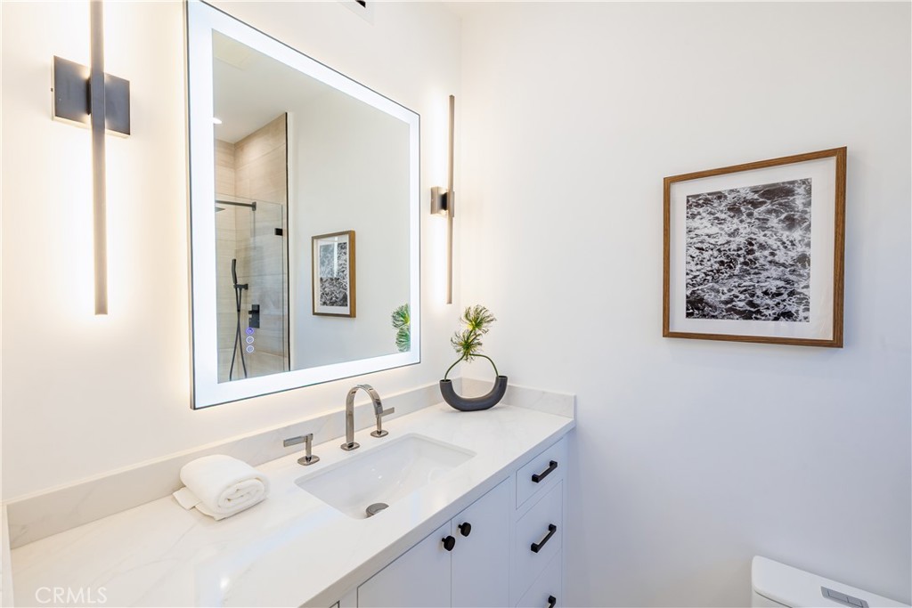 Corona del Mar South of PCH (CDMS) - Residential