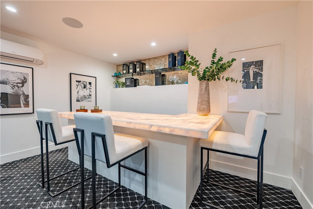 Corona del Mar South of PCH (CDMS) - Residential