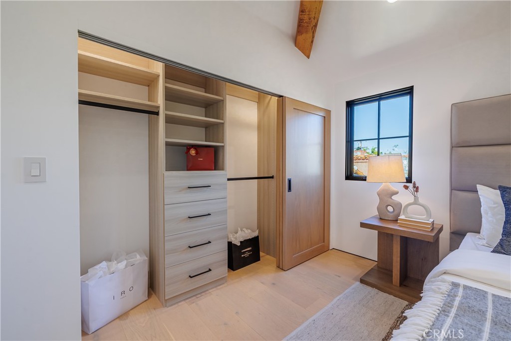 Corona del Mar South of PCH (CDMS) - Residential