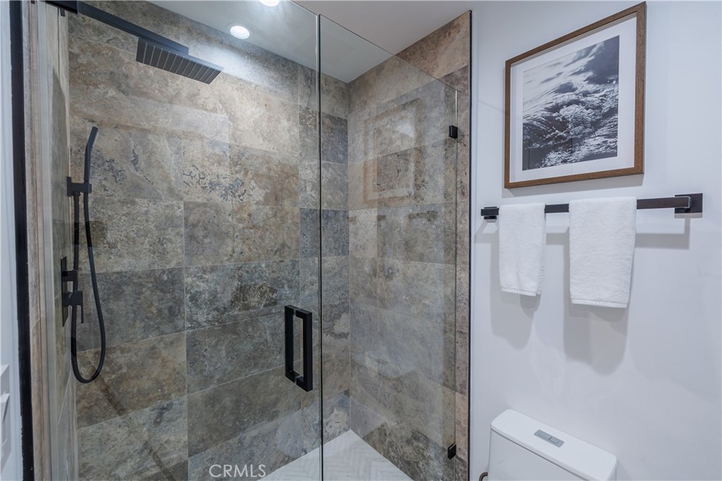 Corona del Mar South of PCH (CDMS) - Residential