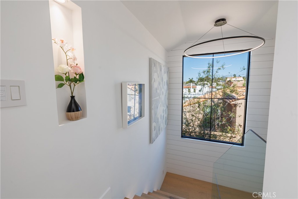 Corona del Mar South of PCH (CDMS) - Residential