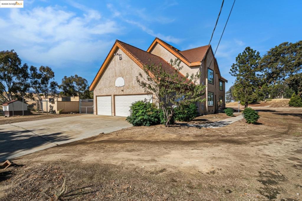 BRENTWOOD - Residential