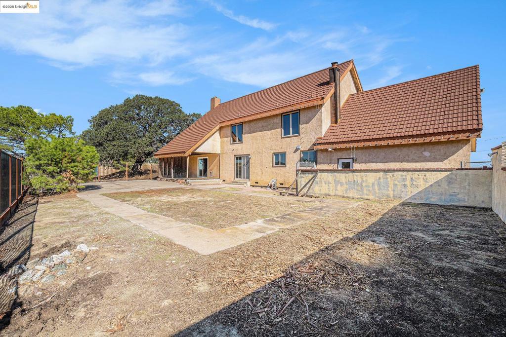 BRENTWOOD - Residential