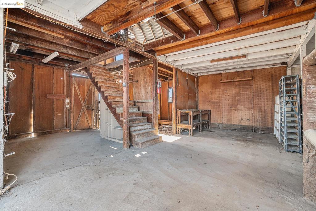 BRENTWOOD - Residential