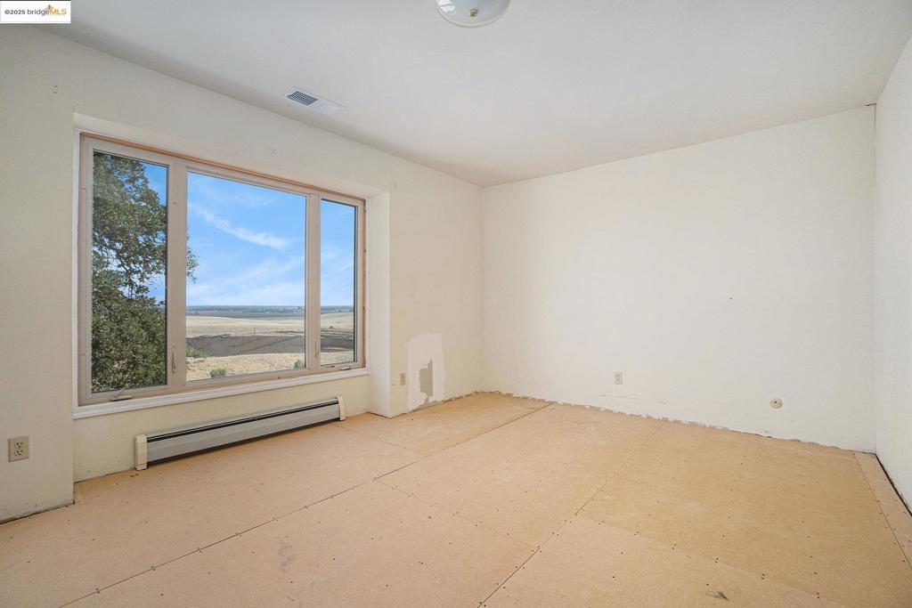 BRENTWOOD - Residential