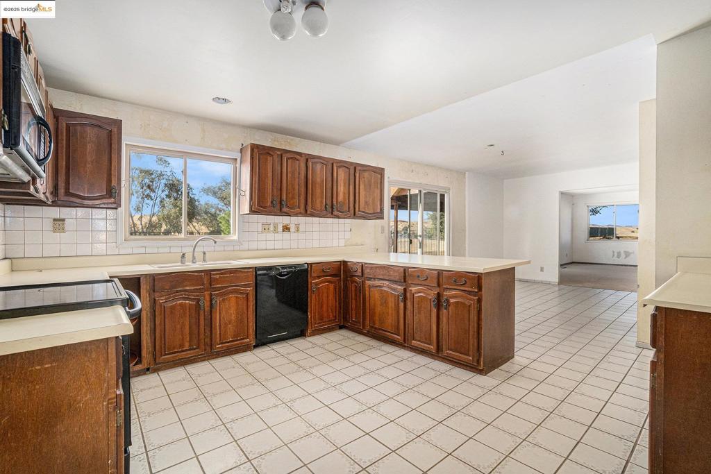 BRENTWOOD - Residential