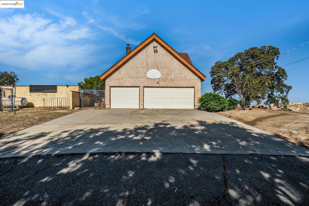 BRENTWOOD - Residential