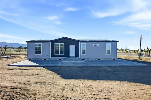 12012 Lager Road Phelan CA 92371